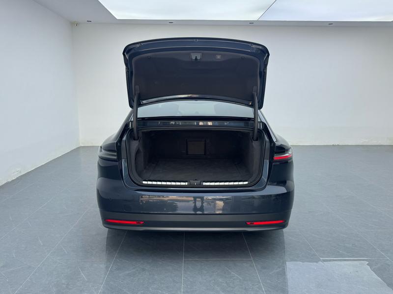 NIO NIO ET7 2021