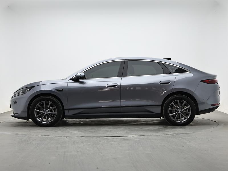 BYD Qin L EV 2025