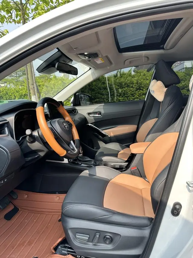 TOYOTA Fenglanda 2.0L CVT Sports version
