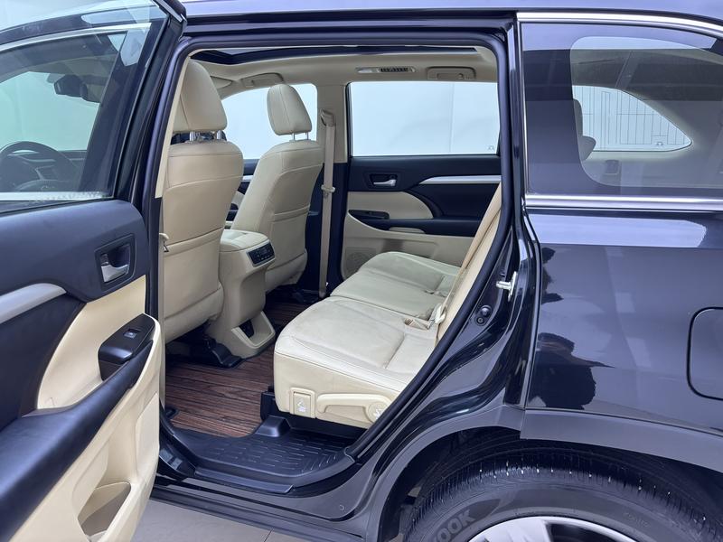 Toyota Highlander 2021