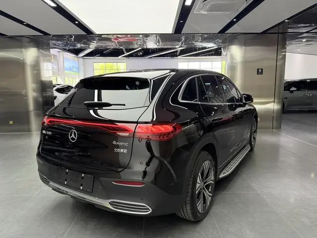 Mercedes-Benz Mercedes-Benz EQE SUV EQE SUV 500 4MATIC Pioneer Edition