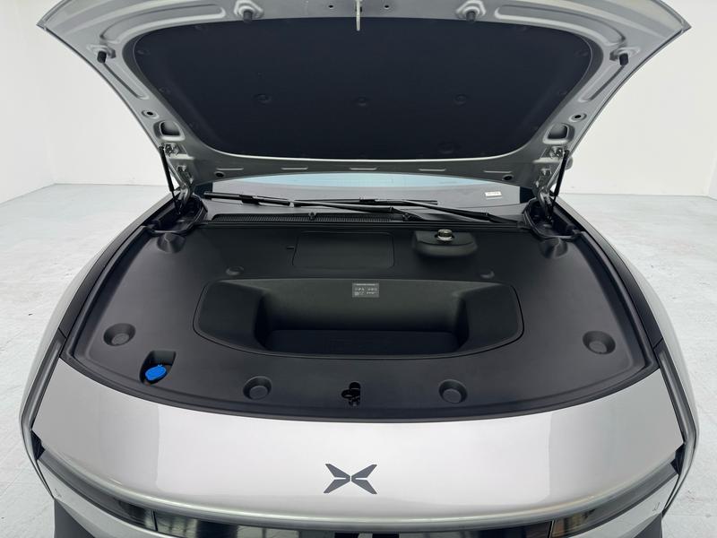 XPeng Xiaopeng P7 2025