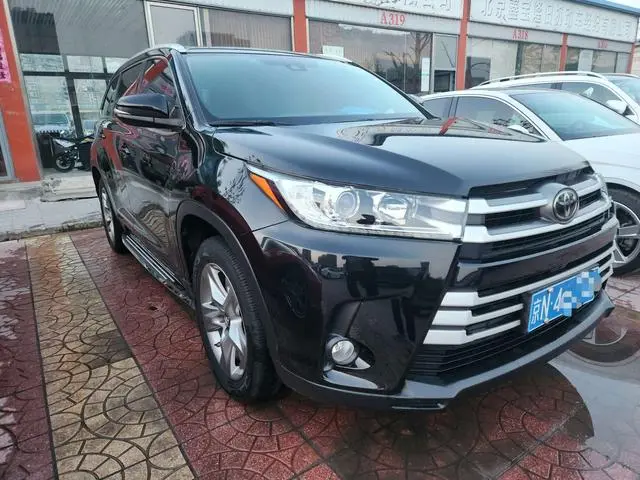 TOYOTA Highlander 2.0T four-wheel drive Deluxe Edition 7 seats