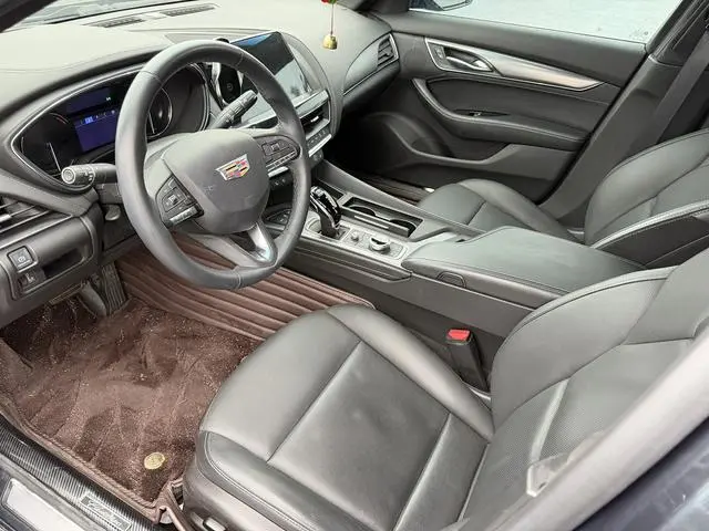 Cadillac Cadillac CT5 28T Luxury Standard Edition