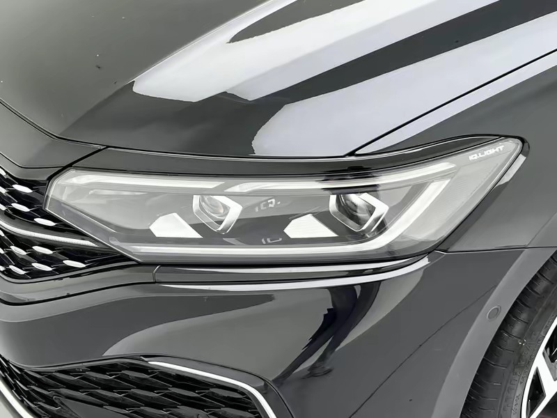 Volkswagen Passat 2024