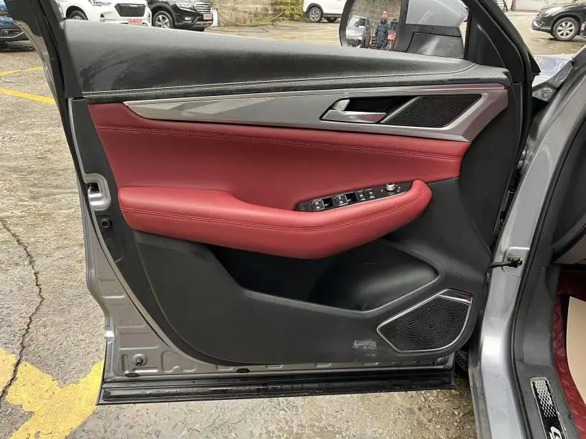 Changan Changan CS85 COUPE 1.5T dynamic version