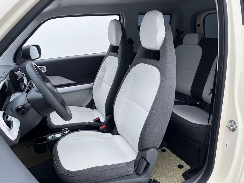 Geely Galaxy panda 2025