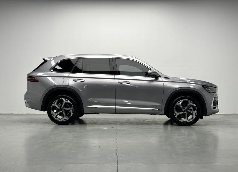 Geely Emgrand L 2025