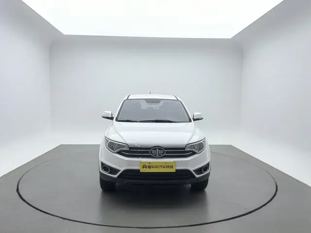 FAW Xenia R7 1.5L manual fashion type