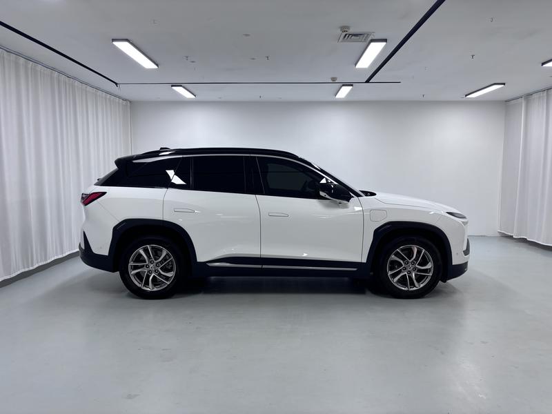 NIO NIO ES6 2020