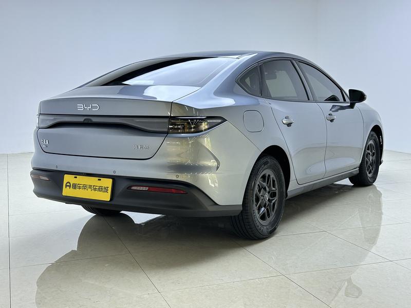 BYD Seal 05DM 2025