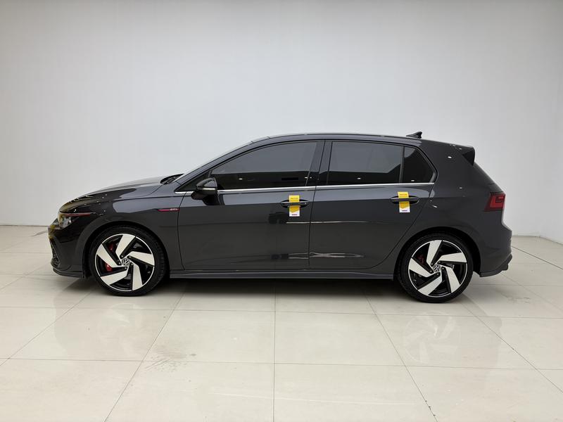 Volkswagen Golf GTI 2021
