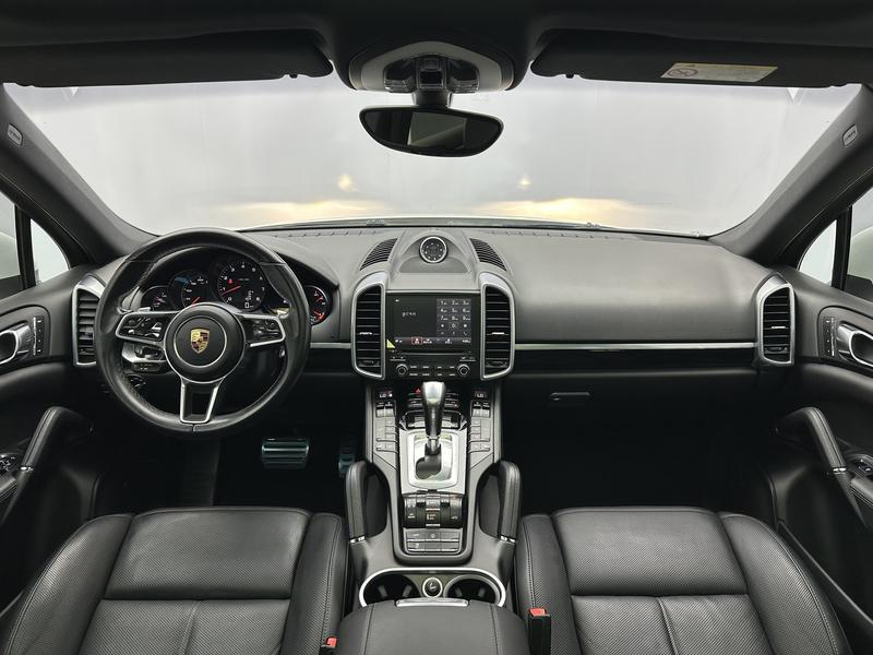 Porsche Cayenne 2016