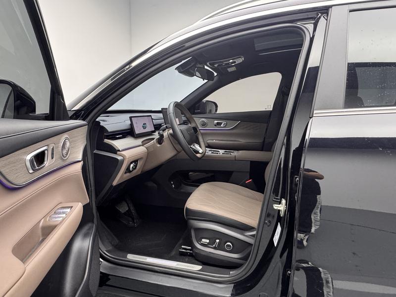 Chery Tiggo 8 PLUS 2025