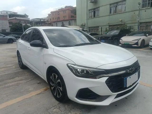 Chevrolet Cruze RS 330T Automatic Fun Version
