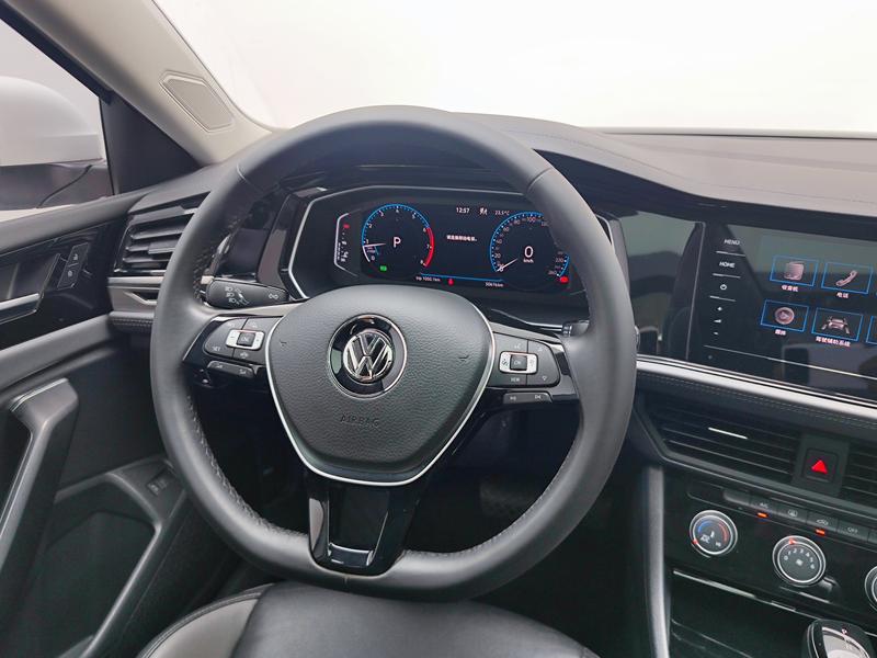 Volkswagen Sagitar 2022