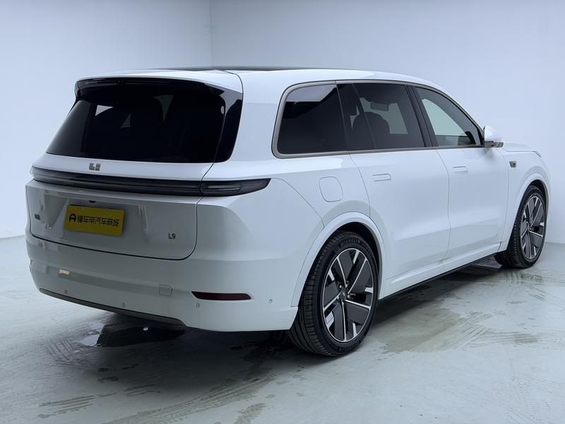 Li Auto Ideal L9 2025