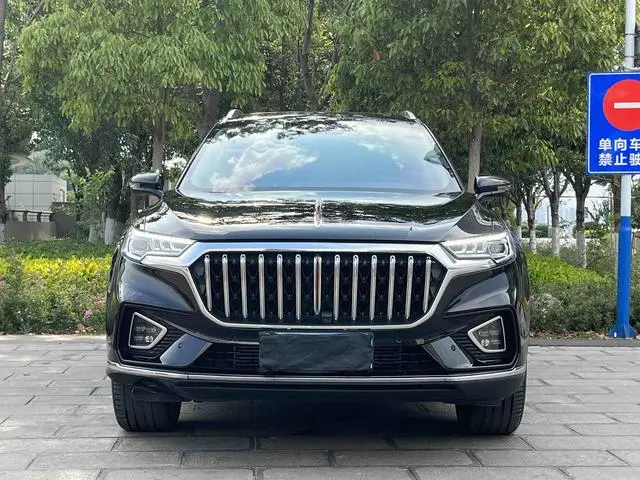 Hongqi Hongqi HS5 2.0T Zhilian flag collar four-wheel drive version