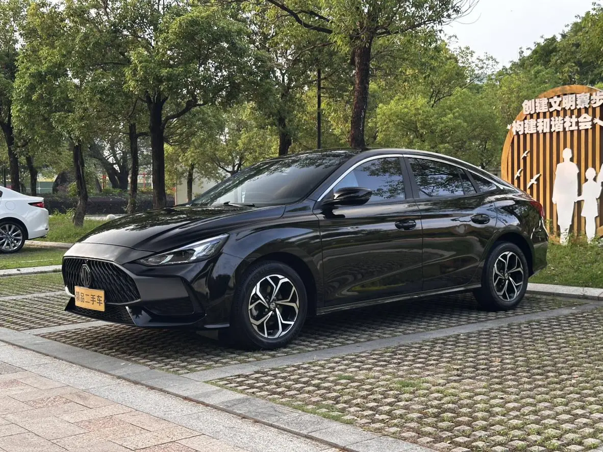 MG MG5 180DVVT CVT Youth Deluxe Edition
