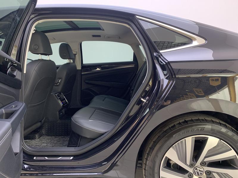 Volkswagen Passat PHEV 2022