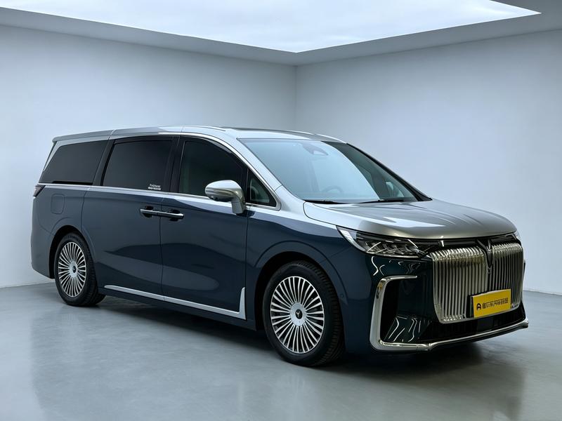 Voyah Lantu Dreamer PHEV 2025