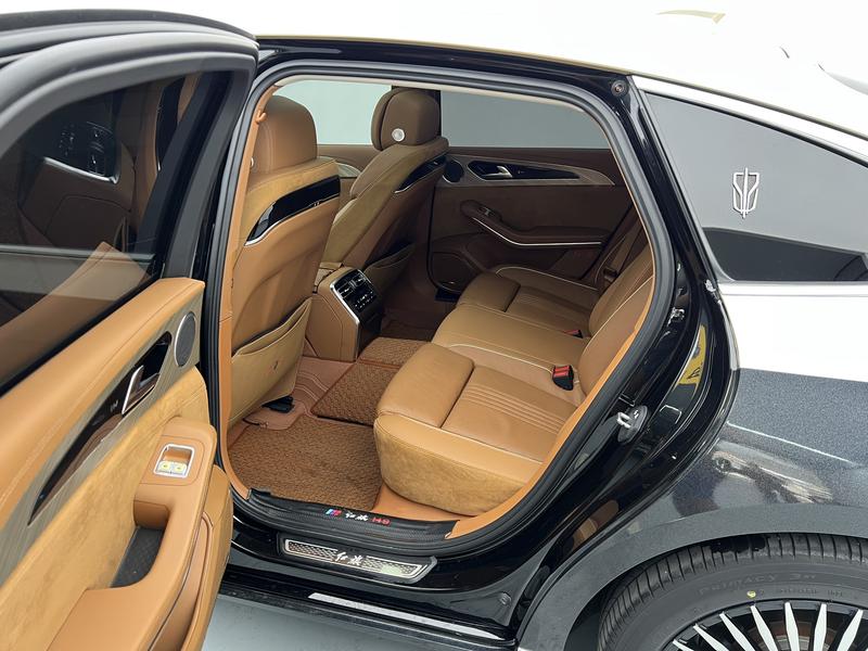 Hongqi Red Flag H9 2020