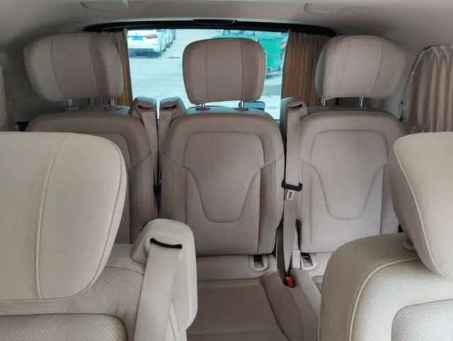 Mercedes-Benz Mercedes-Benz V-class V 260 L Long Wheelbase Premium Edition