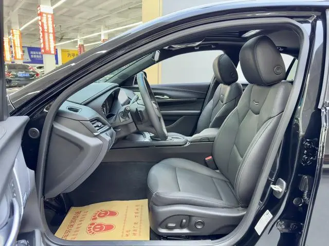 Cadillac Cadillac CT4 25T luxury
