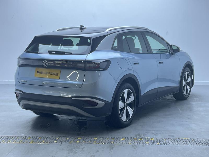 Volkswagen ID.4 X 2025