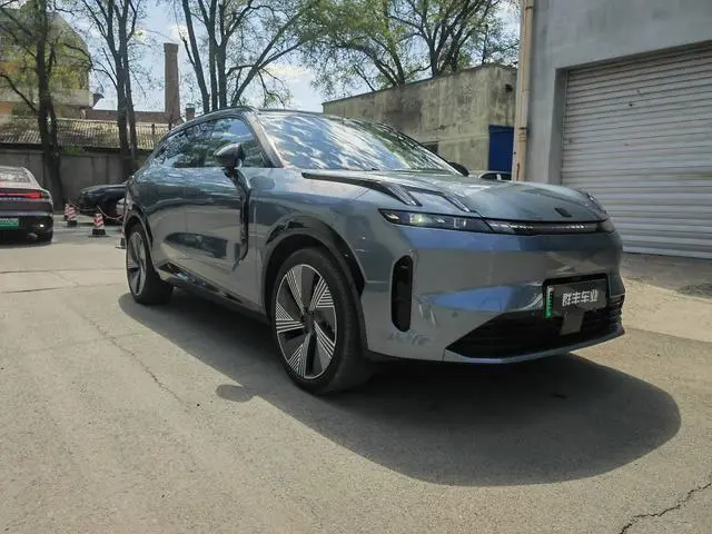 LYNK & CO Lynk & Co. 08 EM-P 220 four-wheel drive performance Halo
