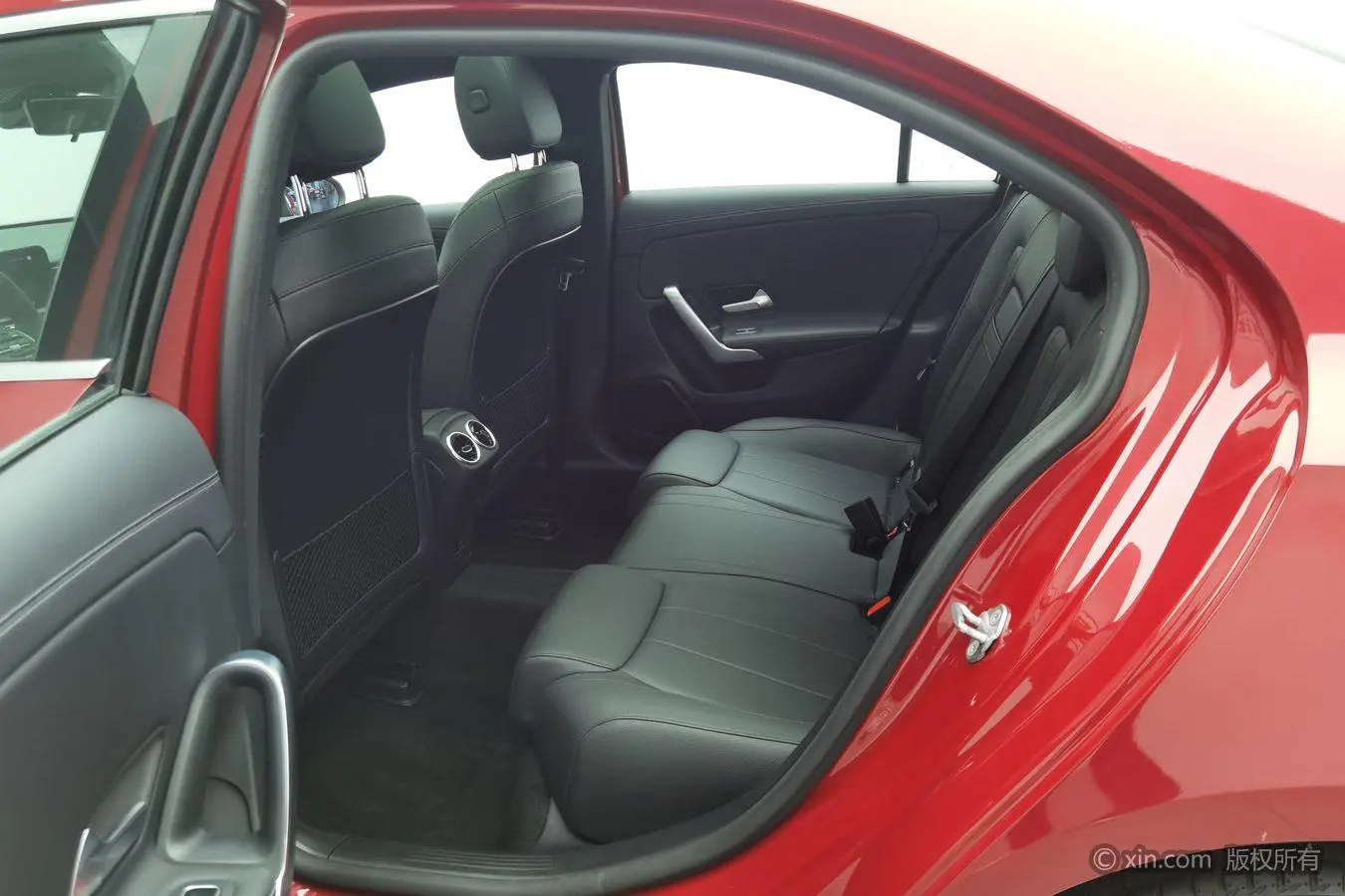 Mercedes-Benz Mercedes-Benz A-class A 200 L sports sedan dynamic Version