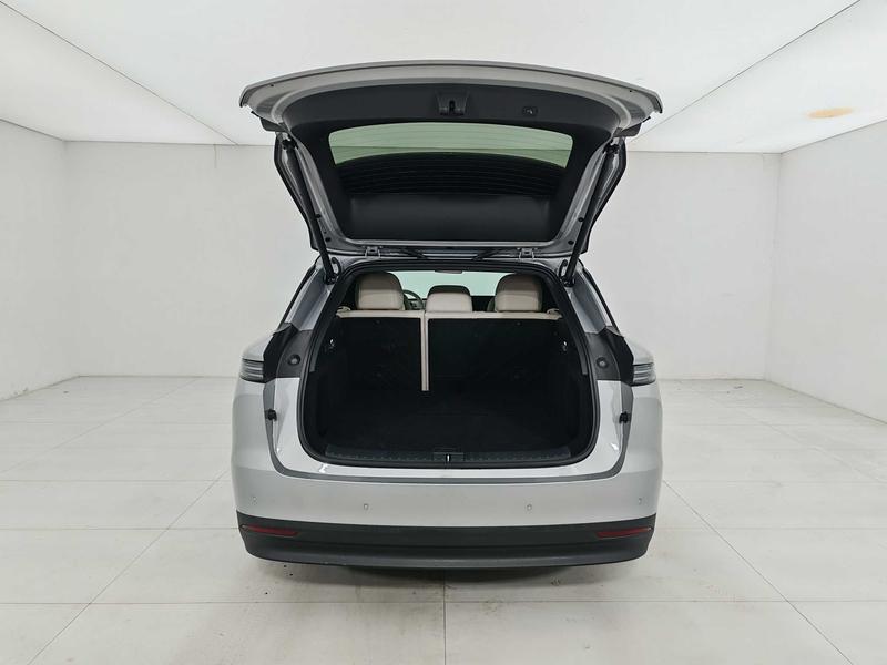 Li Auto Ideal i6 2025