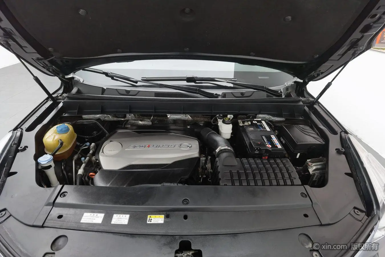 GAC Trumpchi GS8 320T two-wheel drive luxury Zhilian Edition 7 seats