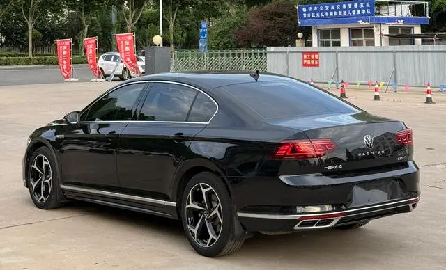 Volkswagen Magotan 2 million commemorative edition 330TSI DSG Luxury models