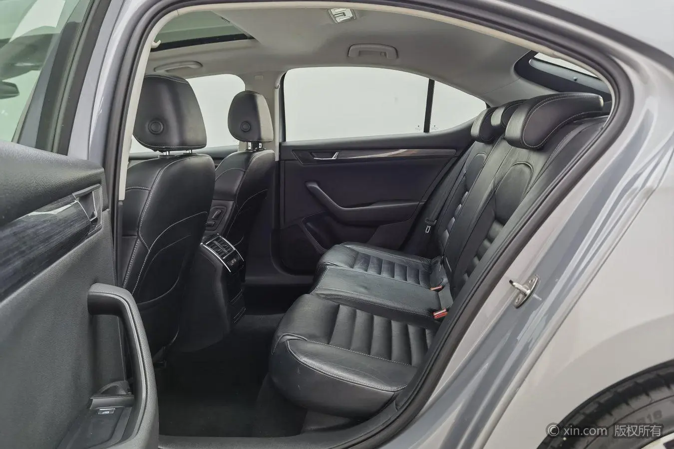 Skoda Speed pie ZI330 DSG Smart Edition