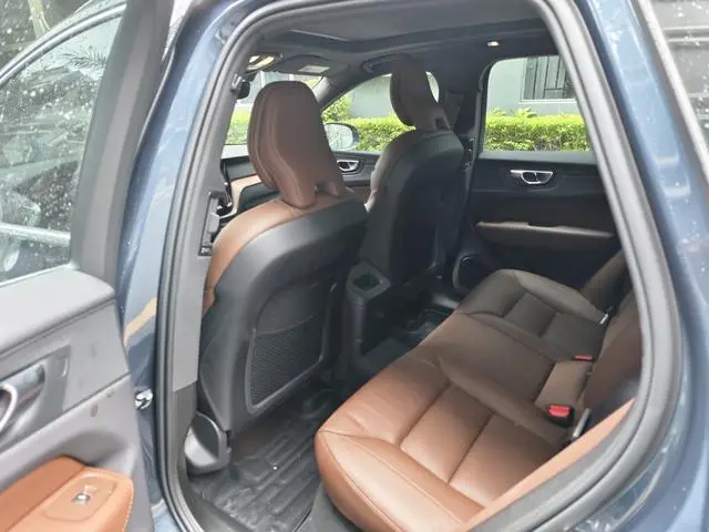 Volvo Volvo XC60 PHEV T8 four-wheel drive long battery life Zhiyuan Deluxe Edition