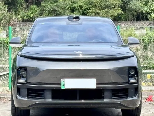 Li Auto Ideal L9 Max version