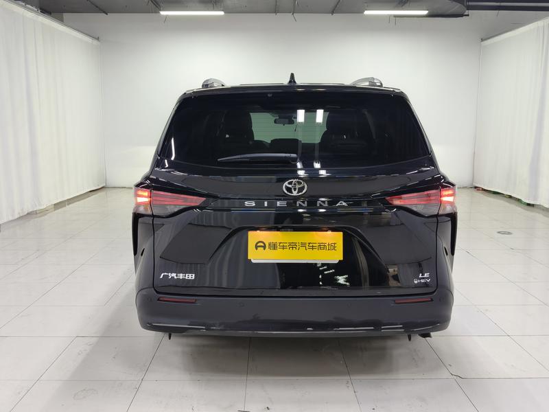 Toyota Sienna 2024
