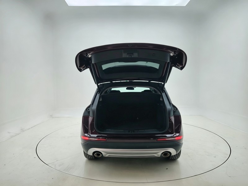 Lincoln adventurer 2022