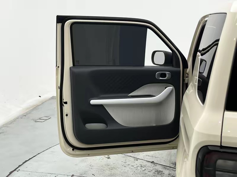 Geely Galaxy panda 2025