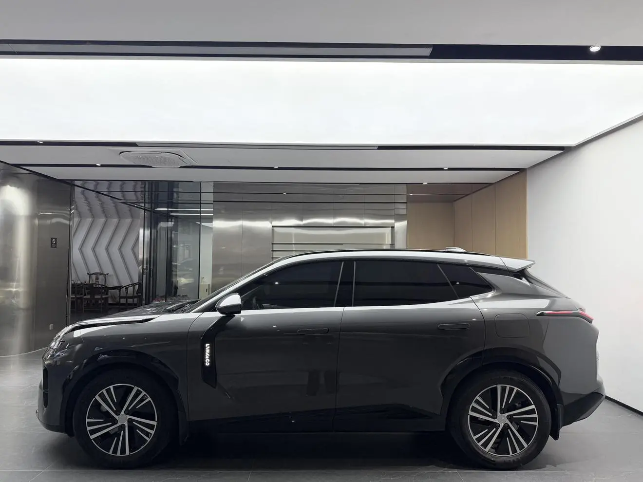 LYNK & CO Lynk & Co. 08 EM-P 120 long battery life Pro