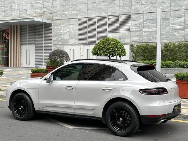 Porsche Macan Macan 2.0T