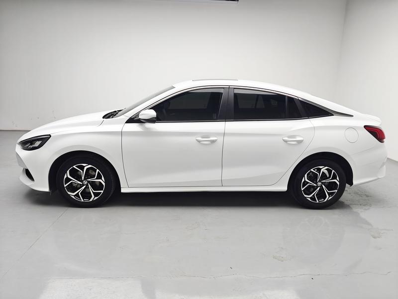 MG MG5 2021