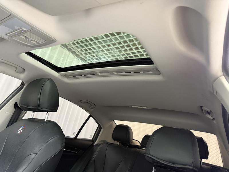 Roewe Roewe i5 2021