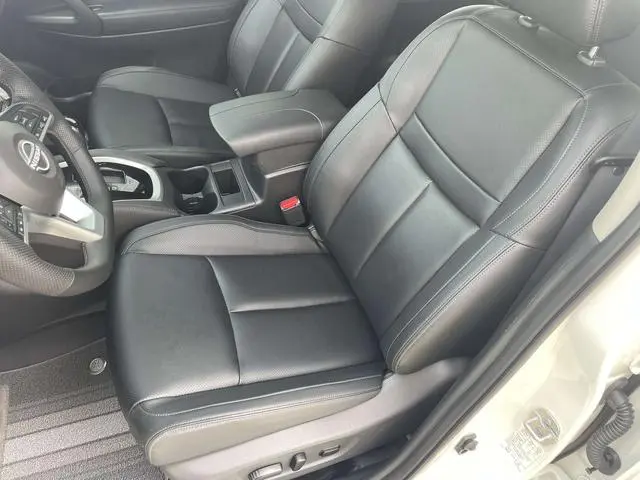Nissan Qijun Honor 2.0L two-wheel drive genuine version