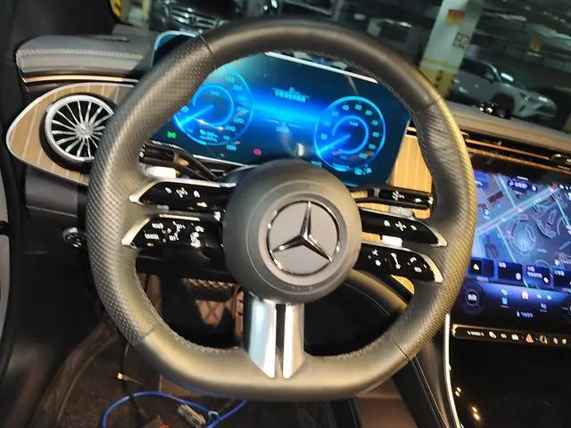 Mercedes-Benz Mercedes-Benz EQE EQE 350 Deluxe Edition