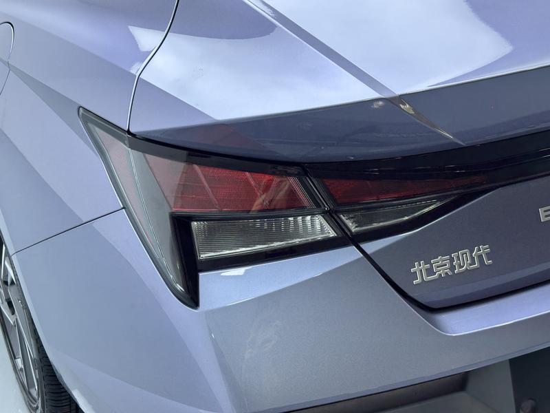 Hyundai Elantra 2023
