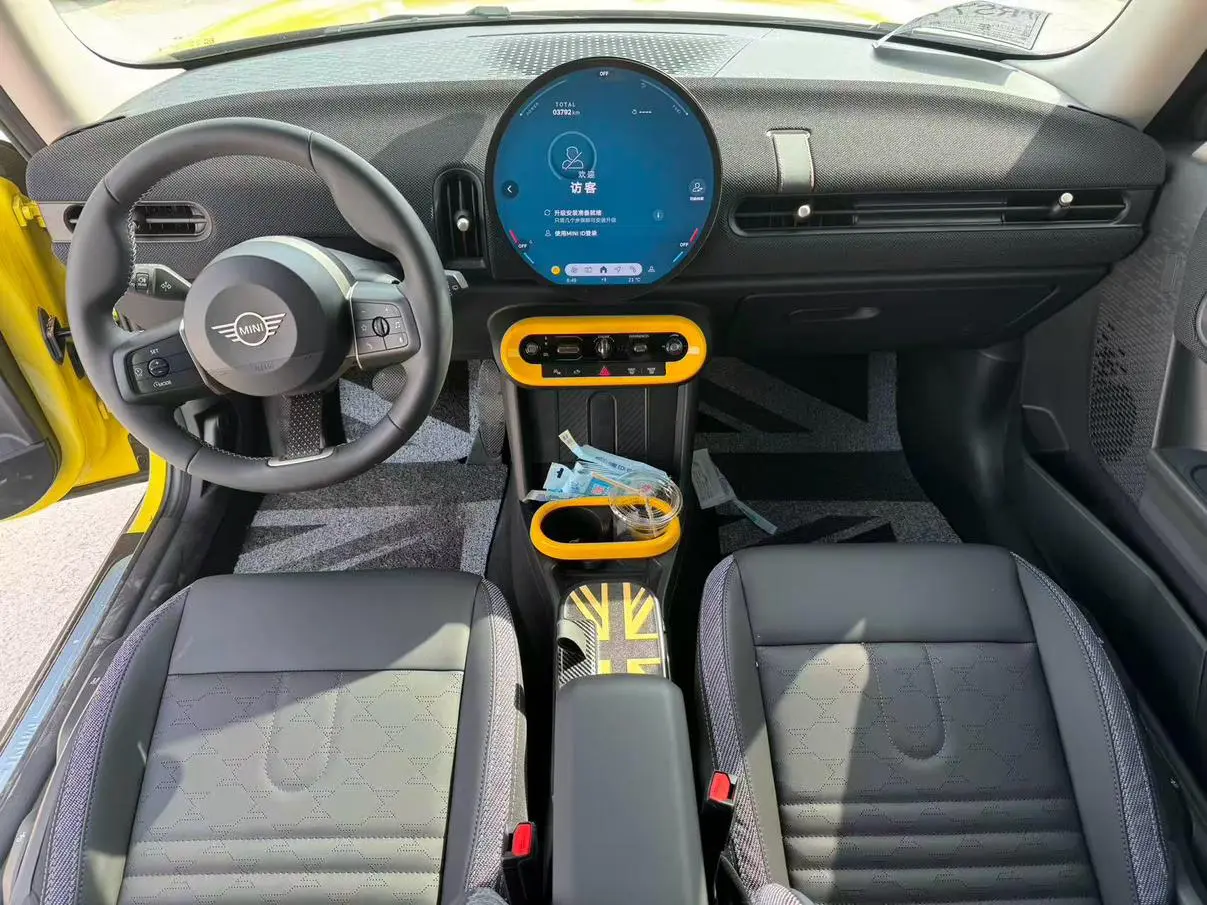 MINI MINI 1.5T COOPER three-door classic School