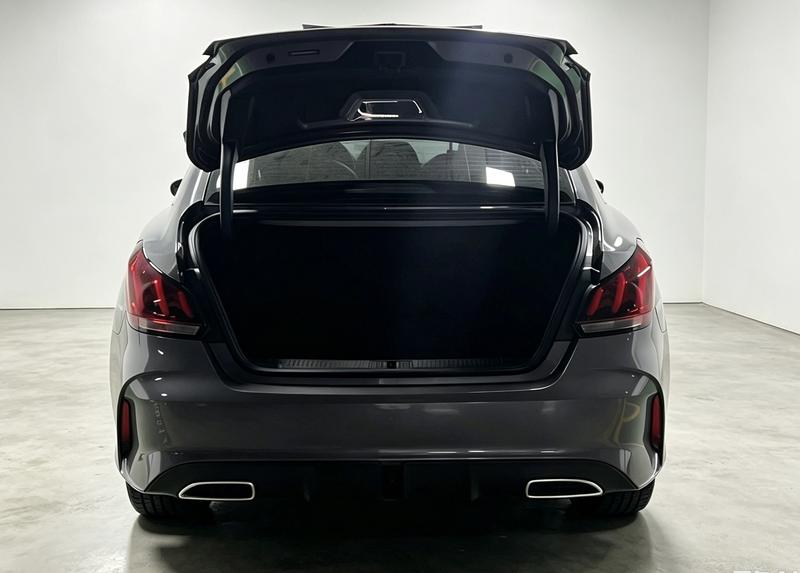 MG MG5 2023