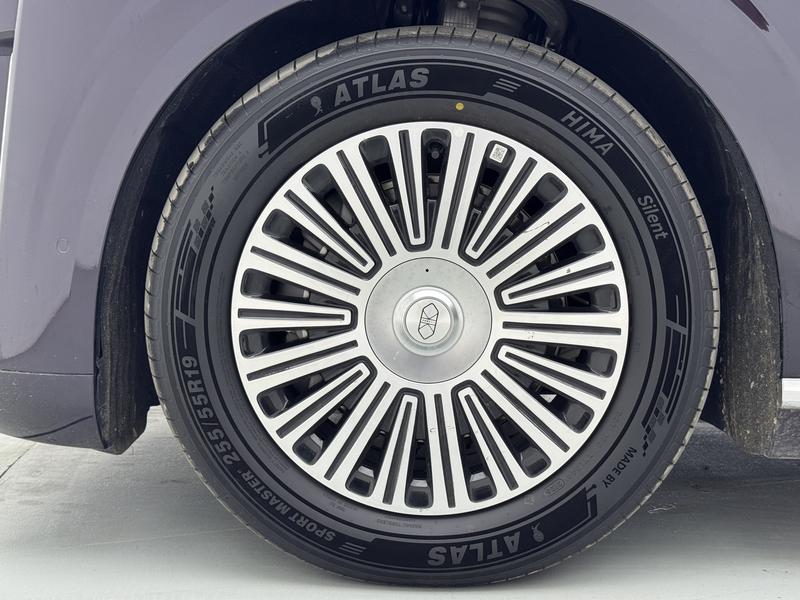 Luxeed Zhijie V9 2026